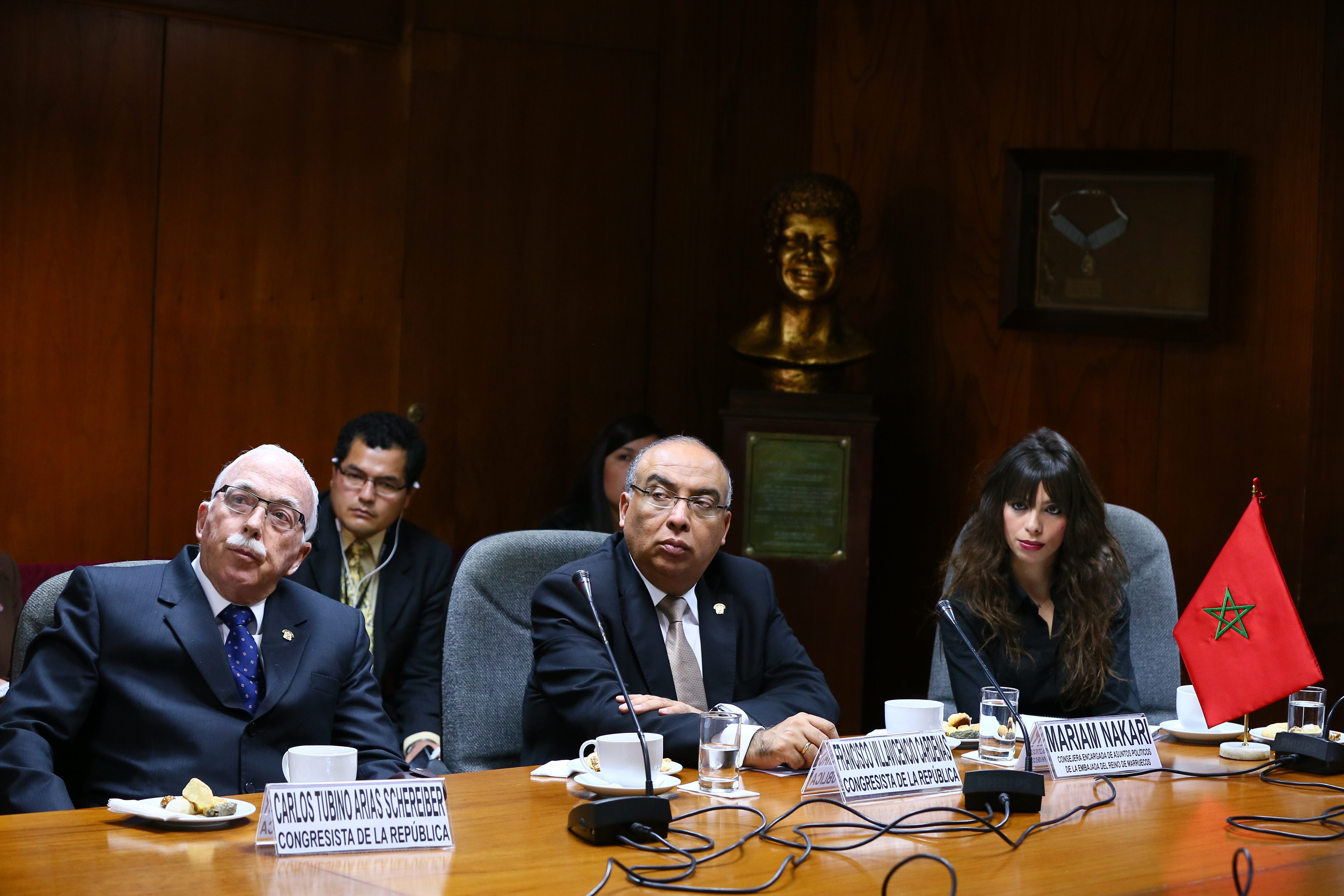 Sesi&oacute;n Per&uacute; - Marruecos