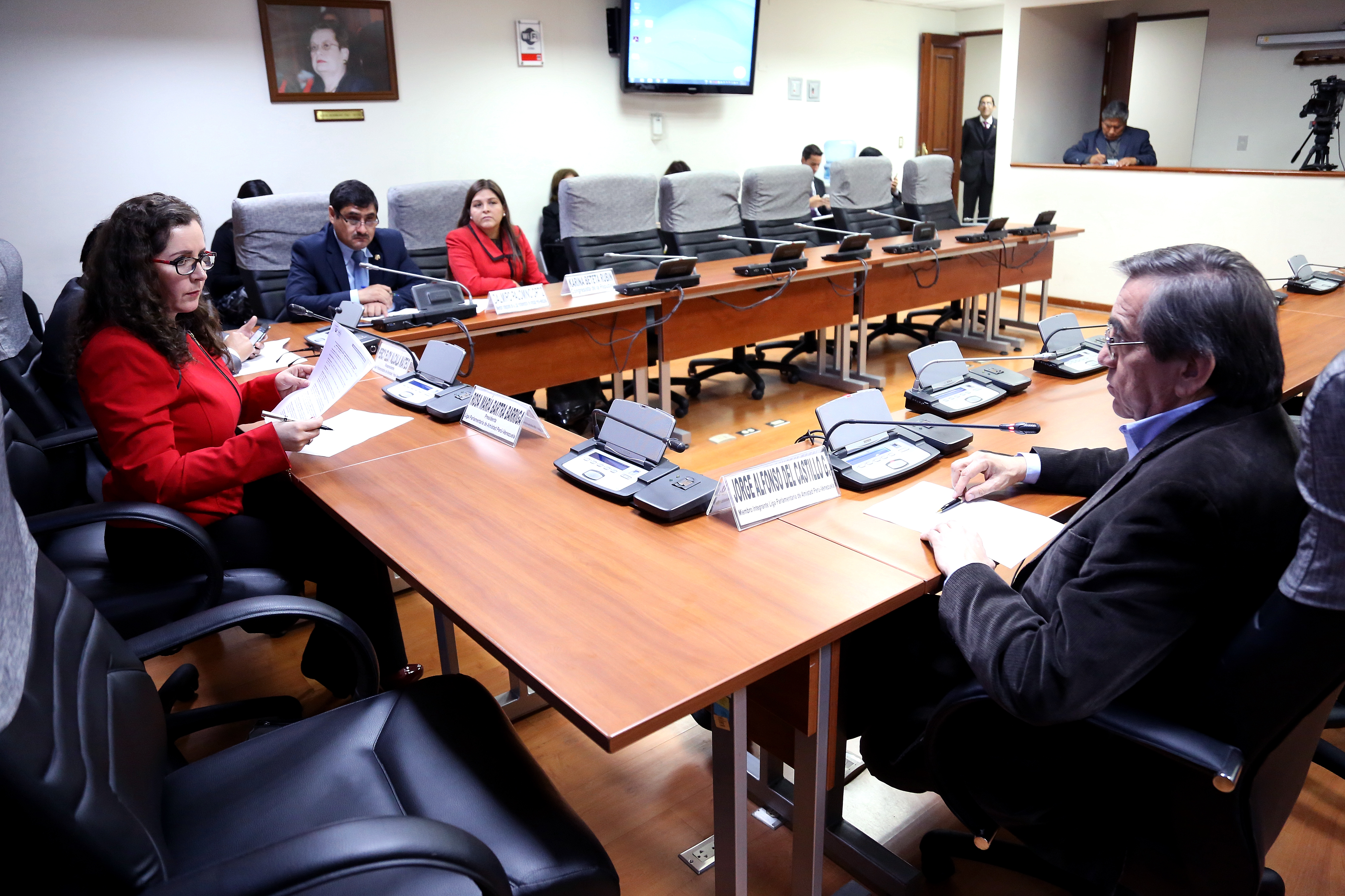 Sesi&oacute;n Per&uacute; - Venezuela